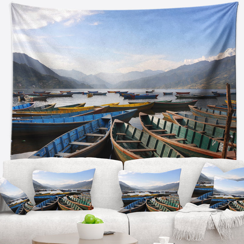 Tapisserie colorée sur le lac Pokhara, H 50 po x l 60 po