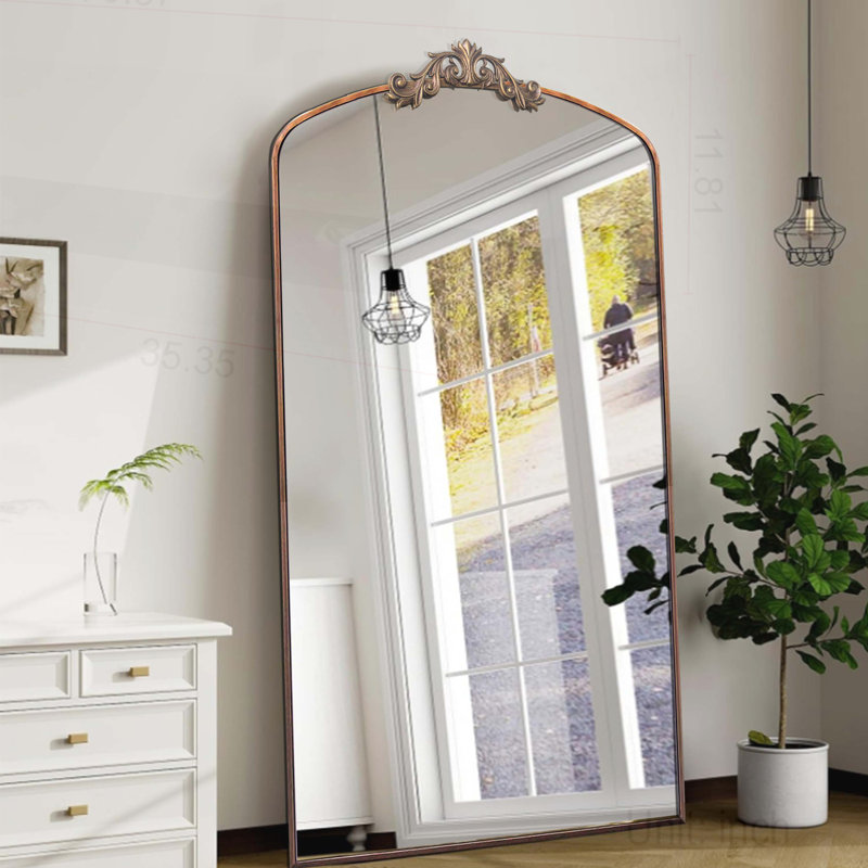 Miroir pleine grandeur en métal, Doré