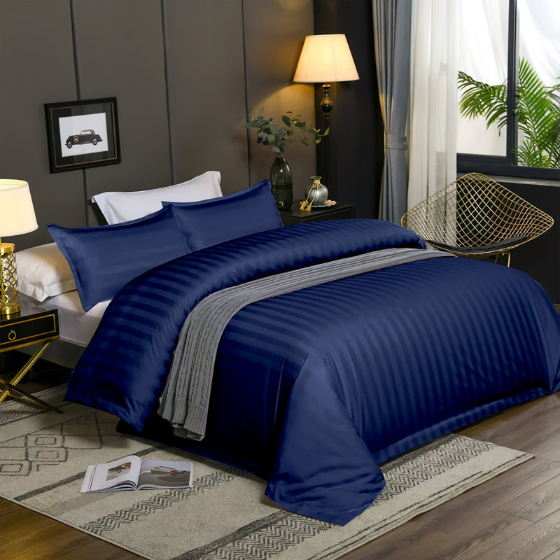 Microfibre 250 Thread Count Reversible Stripe Duvet Cover set for rooms, Kingsize - 2 Standard Pillowcases, Navy