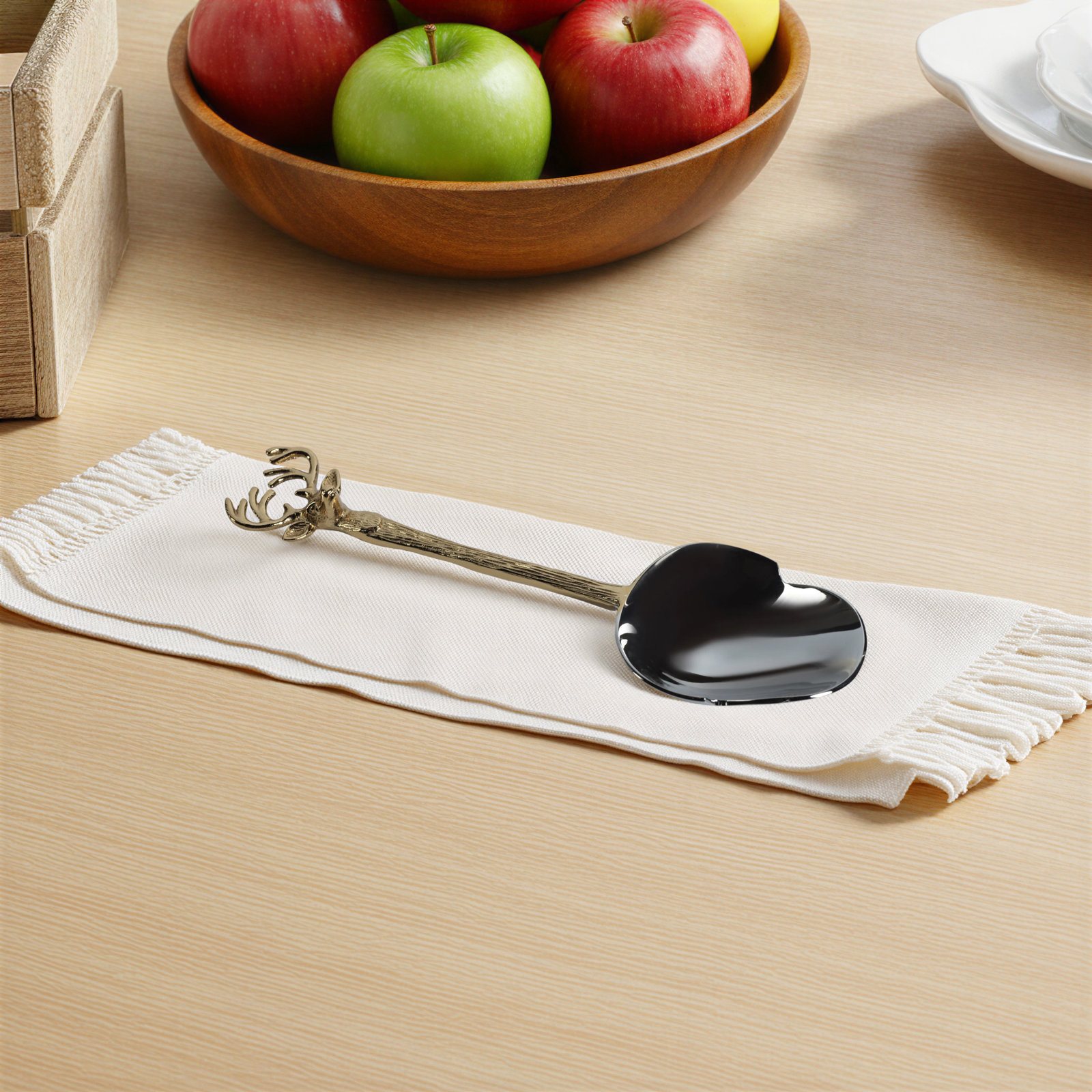 Thomasin Ice Scoop