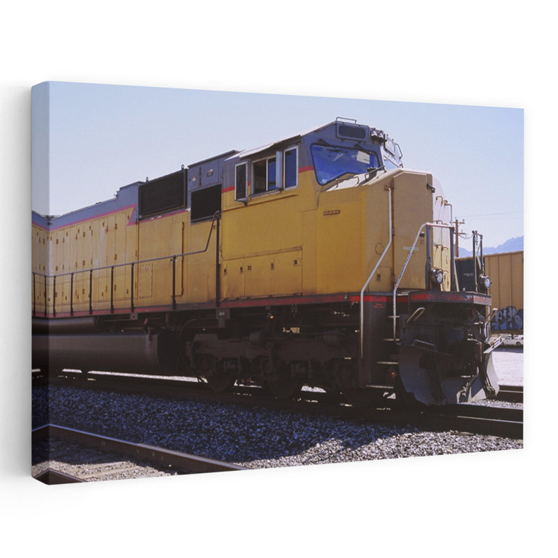 «Freight train on Railroad Tracks», Californie, États-Unis, art contemporain, H 16 po x l 24 po