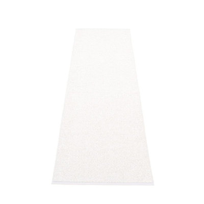 Svea Area Rug in Gray