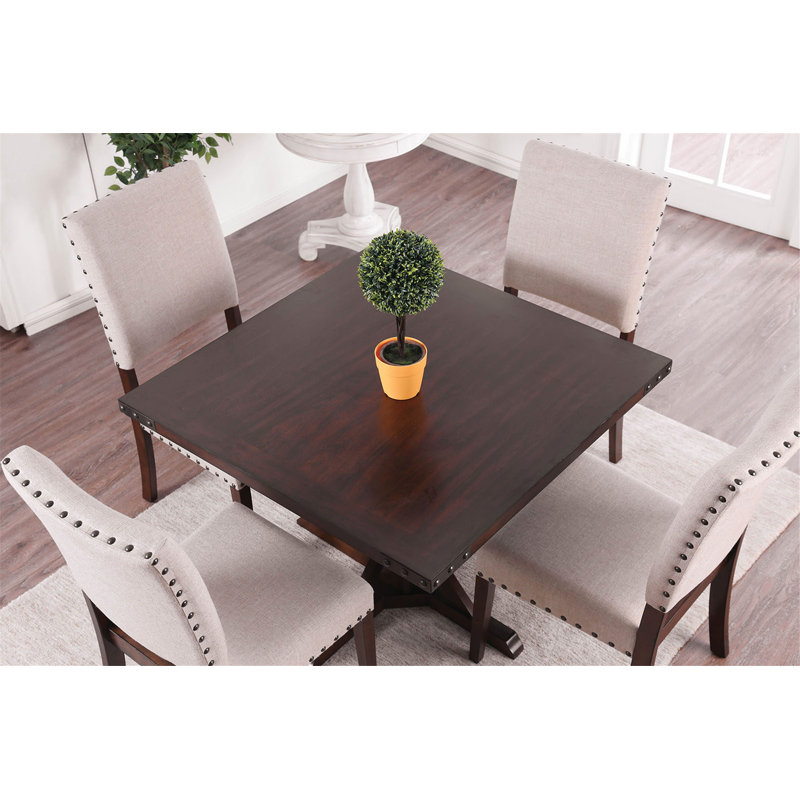 Gilma Dining Table