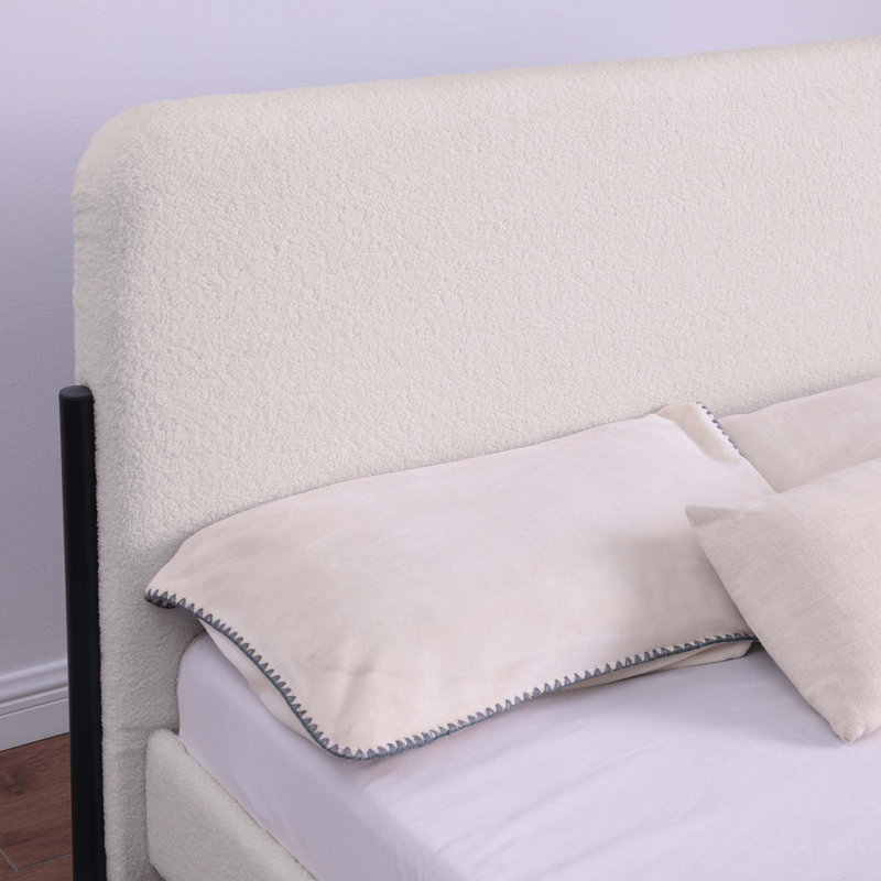 Bed, Kingsize (5'), Ivory