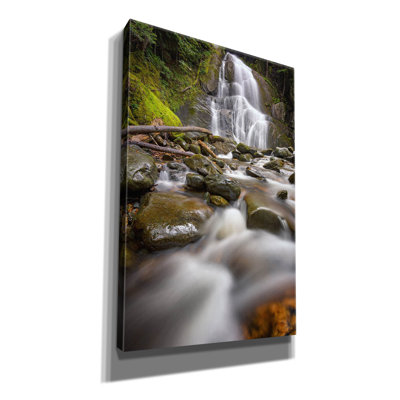 «Moss Glen Falls And Deer Hollow Brook» par Rick Berk, art mural épique Graffiti, 26 po x 40 po