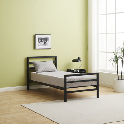 Loueva Metal Bed