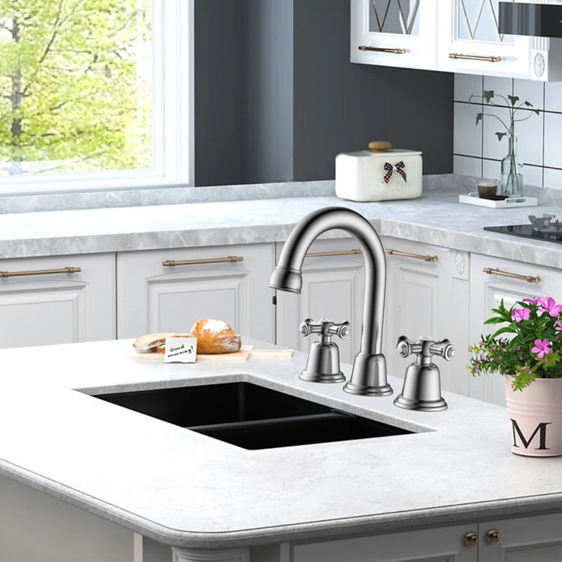 2-handle Bathroom Faucet with Drain Assembly