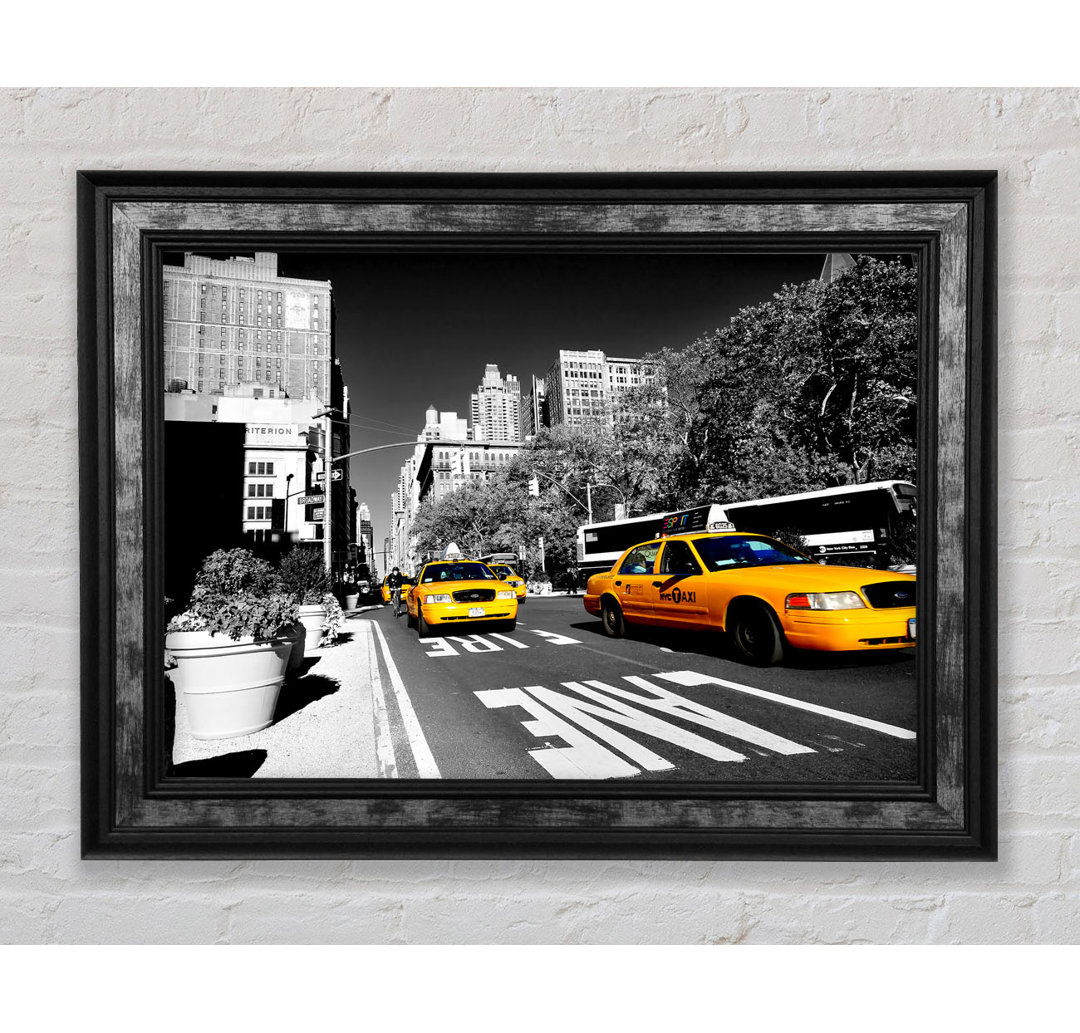 New York Yellow Taxi Drive - Einzelner Bilderrahmen Kunstdrucke