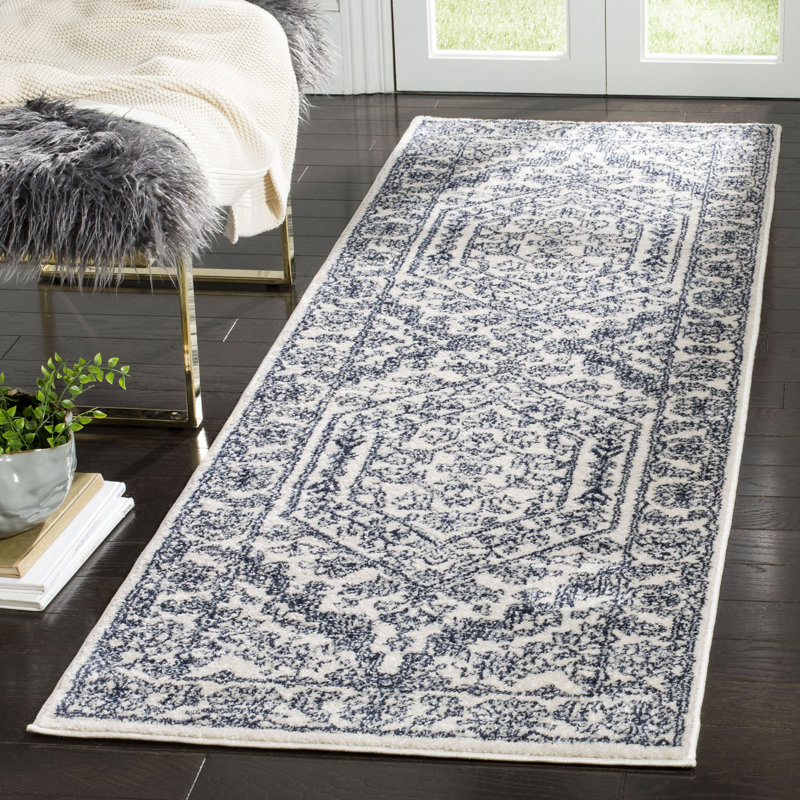 Olius Performance Oriental Rug, Runner 2'6" x 10'