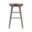 Ensemble de 2 tabourets de bar à finition brune avec siège en selle et structure en bois robuste-1939806057