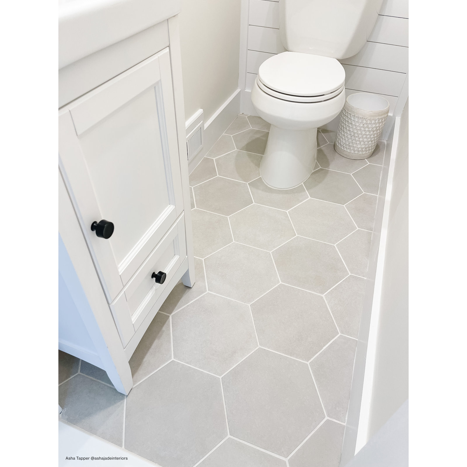 Makoto Matte Porcelain Tile, Kumo Gray