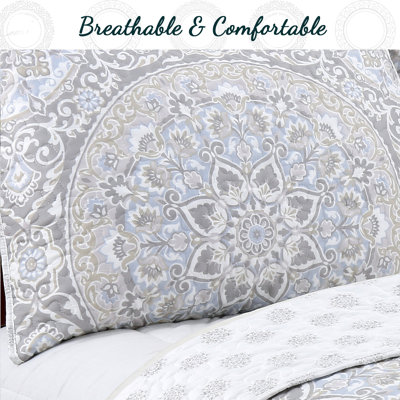Polyester Damask Quilt Set