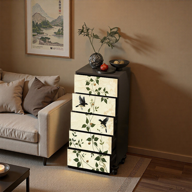 Armoire de rangement spacieuse en pin