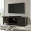 Meuble télé Amherst de 72 po en bois massif de style transitionnel à profil bas pour téléviseur de 80 po ou moins avec 2 armoires et tablettes réglables