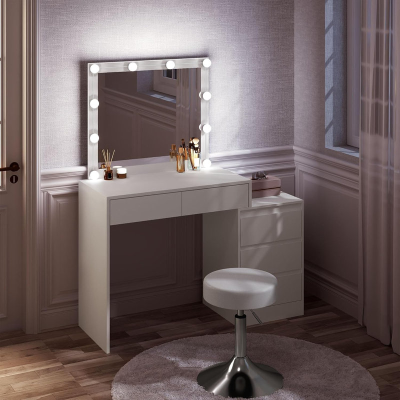 Coreyona Dressing Table with Mirror