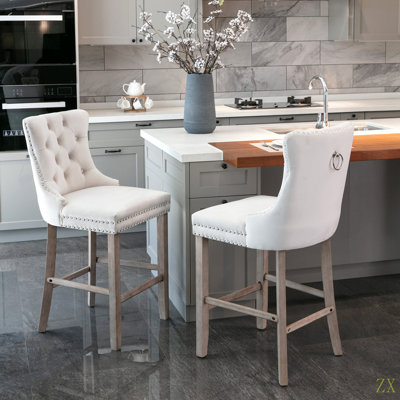 Tabourets de bar contemporains rembourrés en velours avec décoration capitonnée à boutons et pieds en bois, garniture cloutée, chaises de bar style loisirs, tabourets de bar, ensemble de 2