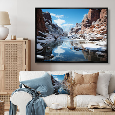 «Canyon Winter Serenitys Embrace II», reproduction sur toile
