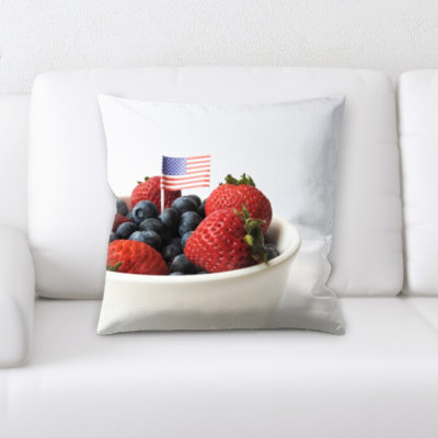 Coussins en mélange de baies et de fraises avec un coussin à drapeau us berriman