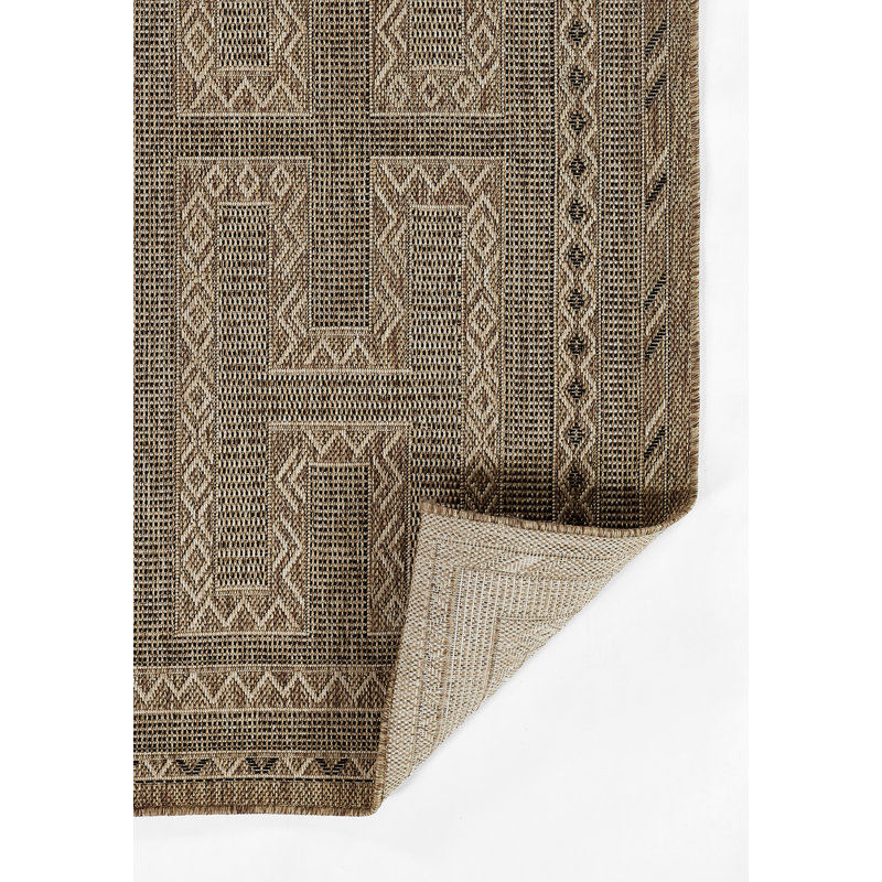 Fecteau Geometric Indoor / Outdoor Rug, Runner 2'7" x 7'6"