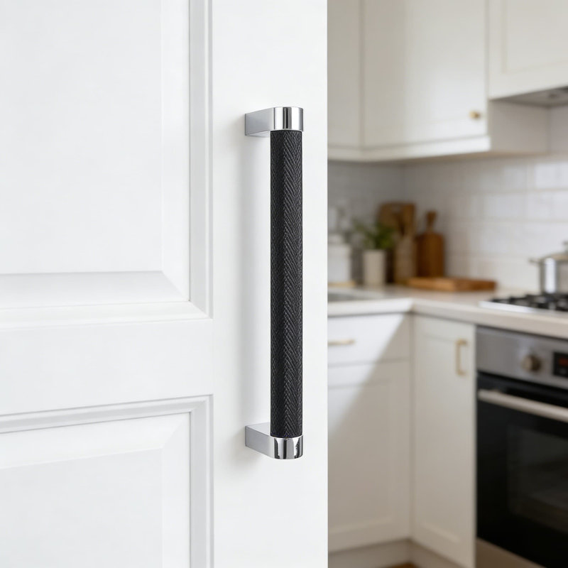 Paquet de 10 poignées d'armoire de 6,3 pouces (160 mm), poignées de tiroir moletées au fini noir mat et chrome poli, quincaillerie d'armoire de cuisine durable avec vis universelles