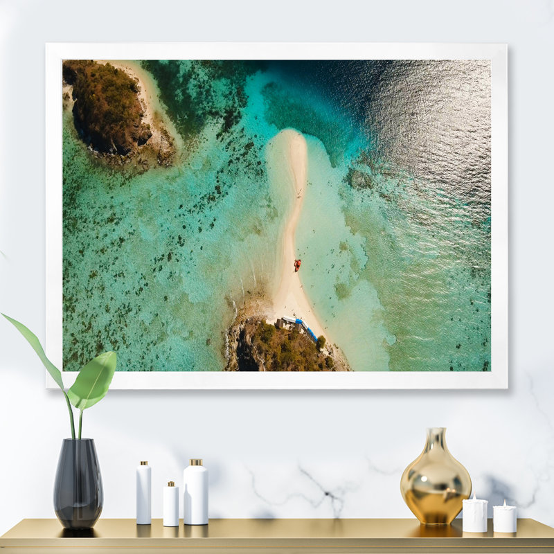Vue aérienne de l'eau turquoise sur Beahc - impression sur toile nautique et côtière, H 24 po x l 32 po