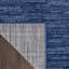 Tapis uni bleu marine en polypropylène tissé à la machine 8 pi x 10 pi
