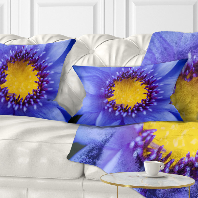 Coussin lombaire en aquarelle flowerswork lotus close up