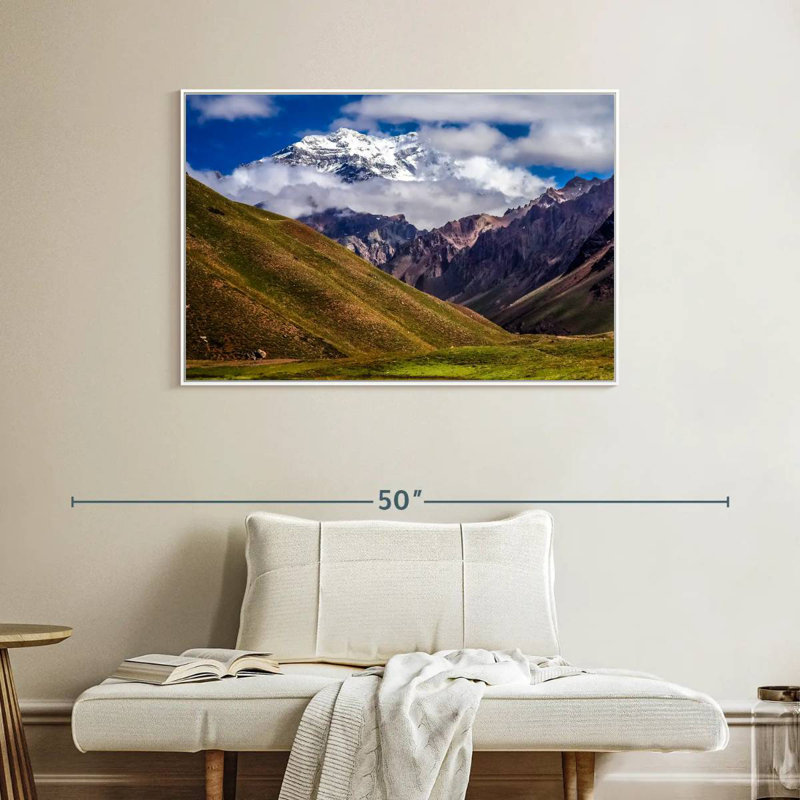 Aconcagua nuageux, Cadre flottant blanc, 40 po x 27 po