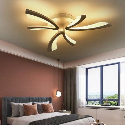 V-shaped 3-head modern ceiling light