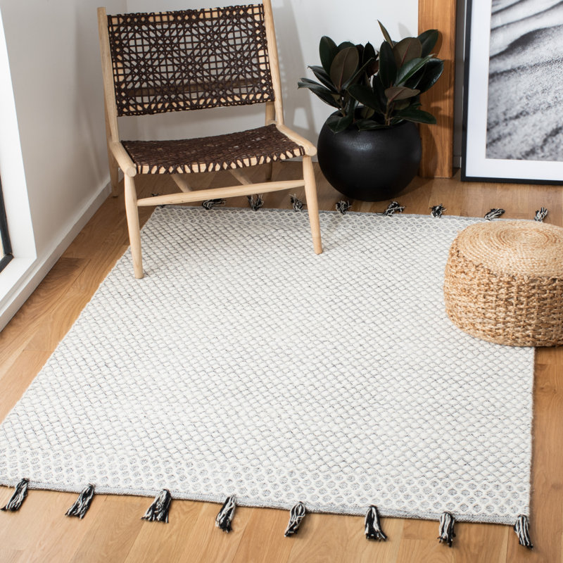 Montauk Flat Weave Wool/Cotton Geometric Rug in Gray/White, Rectangle 4' x 6'