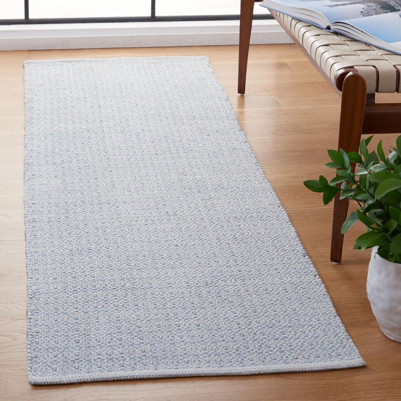 Tapis ivoire / bleu clair en coton tissé à plat à la main Bester, Tapis de couloir 2 pi 3 po x 7 pi