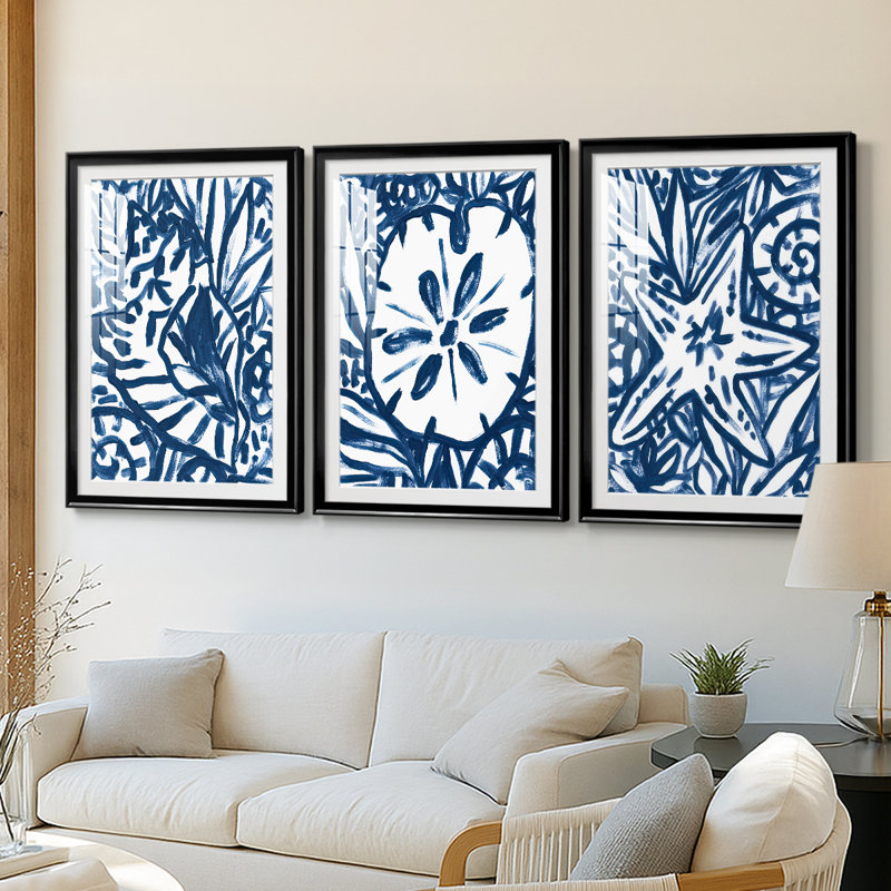 Brushik Beach Batik I - Impression sur mesure encadrée de qualité supérieure - 3 pièces, H 19 po x l 27 po, Noir
