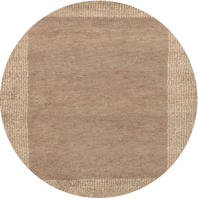Tapis brun contemporain