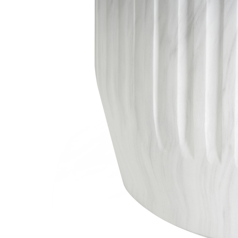 Table d'appoint d'extérieur sculptée, Blanc