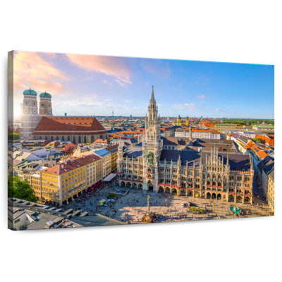 Nicci Munich Skyline