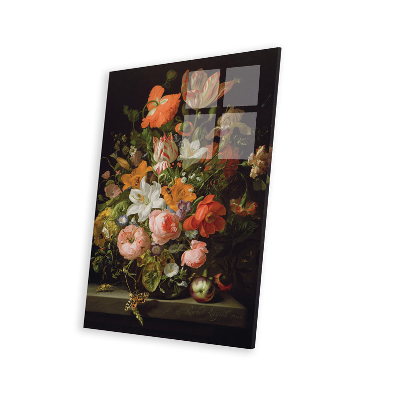 Nature morte de roses, de lys, de tulipes et d'autres fleurs dans un vase en verre avec une beauté bringée sur un rebord de pierre par Rachel Ruysch