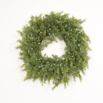 22'' Faux Berry Plastic Wreath
