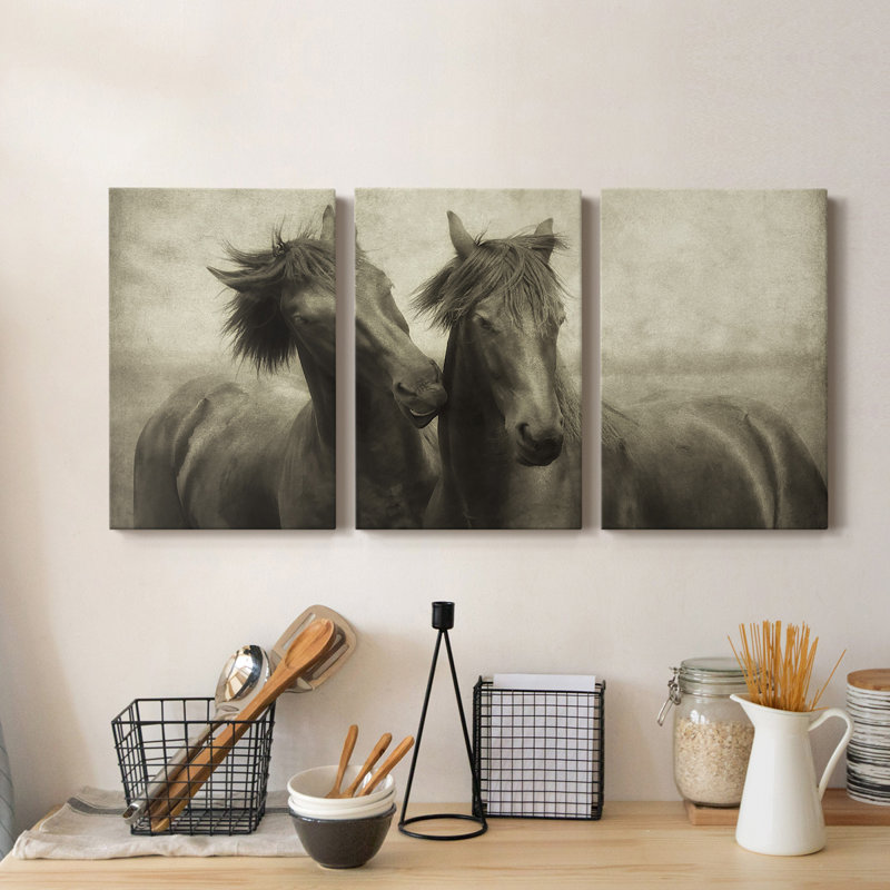 «Horses Don't Whisper» - Toile tendue avec châssis de qualité supérieure - Prêt à être accroché, H 27 po x l 54 po x P 1 po