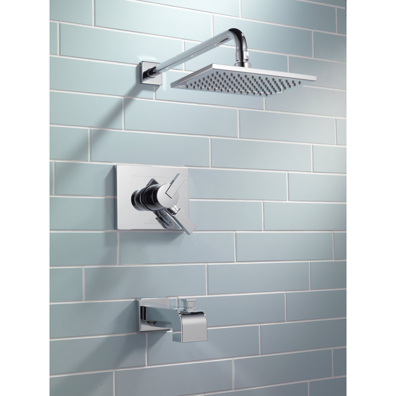 Robinet de baignoire et douche à pression équilibrée Vero avec technologie H2Okinetic, Chrome