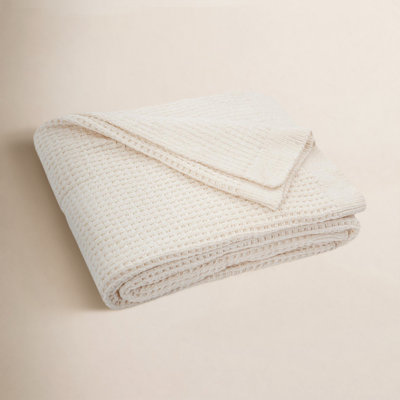 Amor Waffle Knitted Throw Blanket