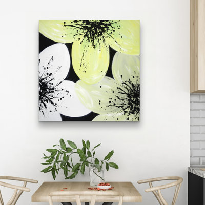 petals - 32"x32" art on canvas