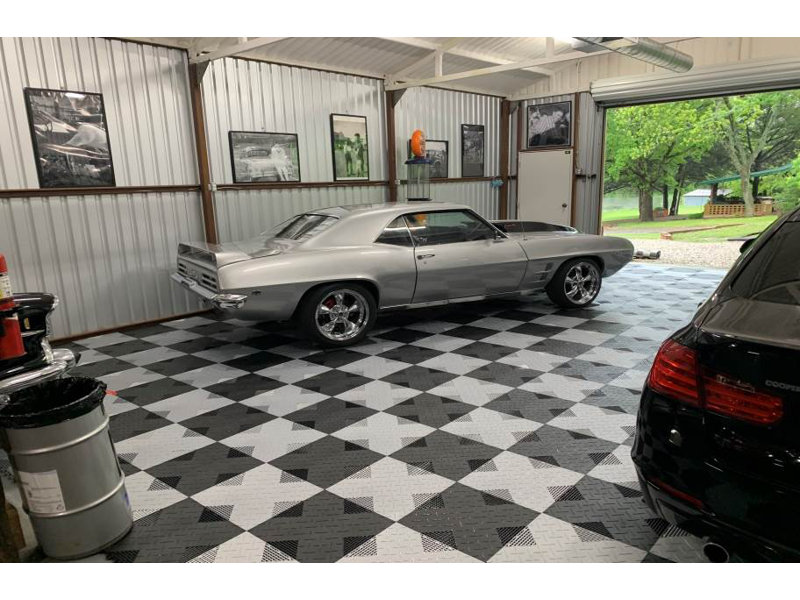 Silver Polypropylene Hybrid-X Garage Flooring Tiles Set