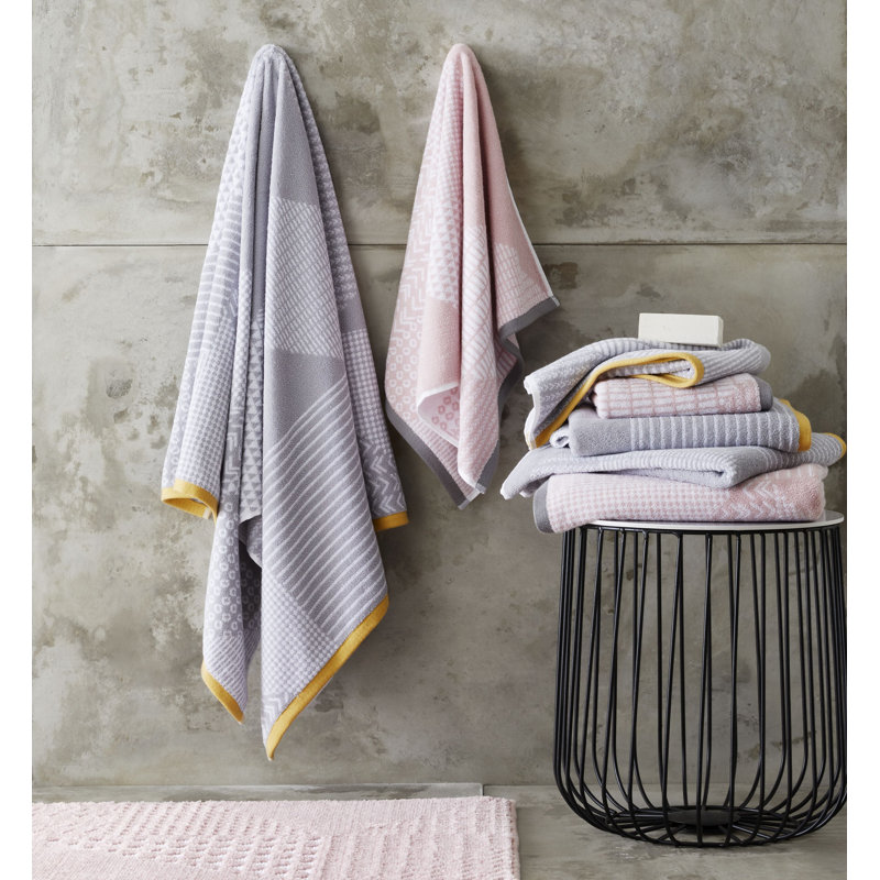 Larsson Geo Hand Towel, Blush
