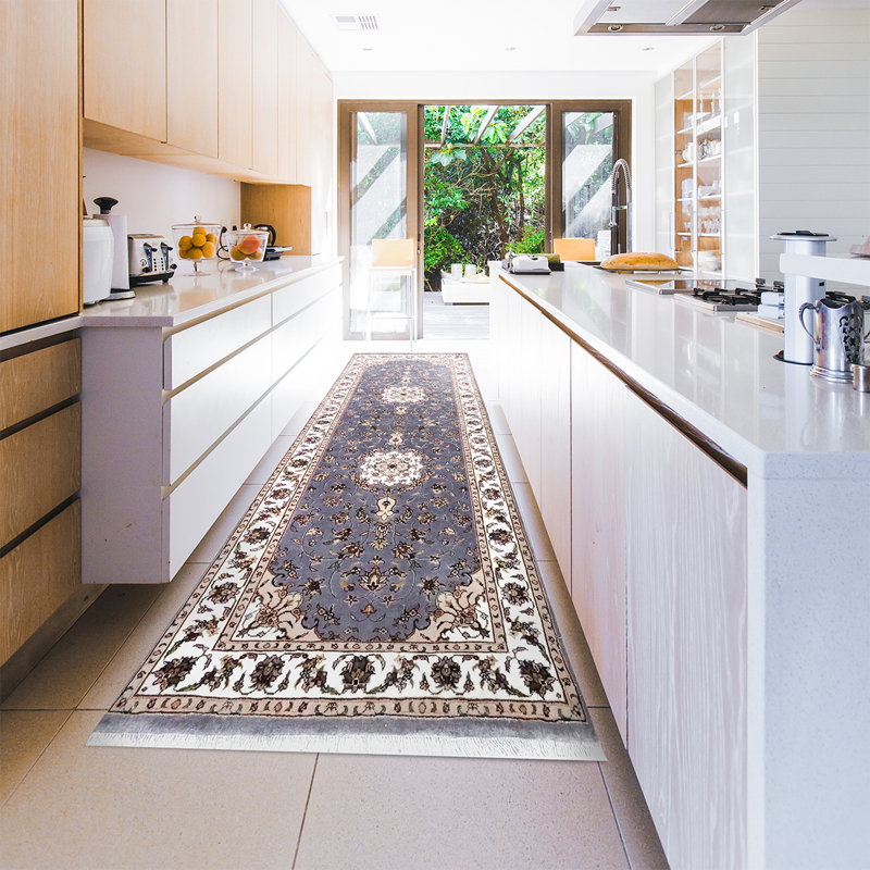 Luxurious And Intricate Walton Select Ivory And Purple Area Rug, Runner 2' 6" x 6'