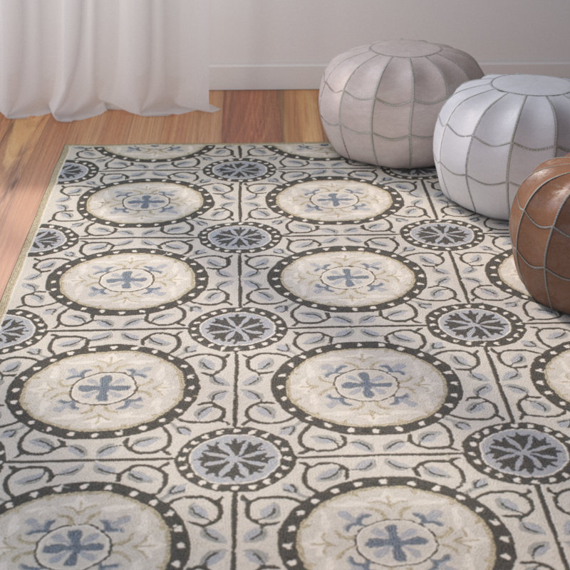 Childers Hand Hooked Performance Floral Rug, Rectangle 3'6" x 5'6"