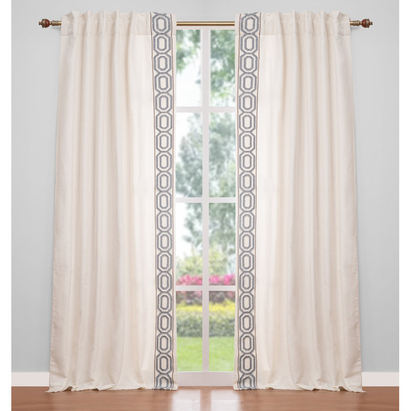 Torrance, 50" W x 110" L, Ivory