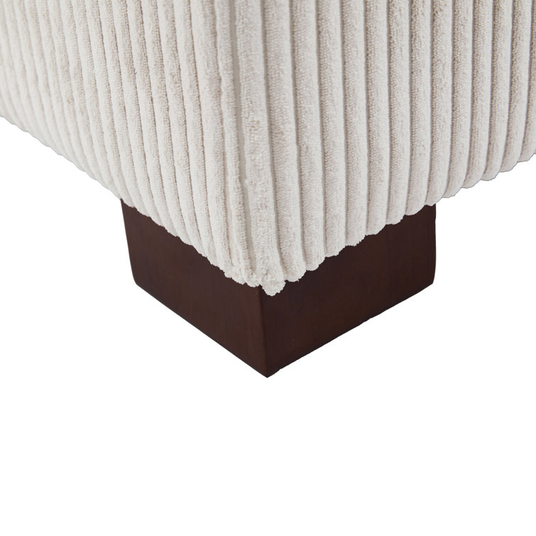 Bentura Upholstered Chaise Lounge