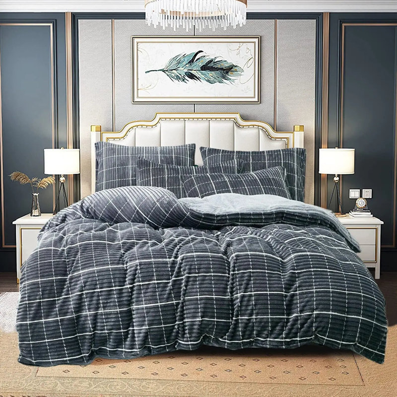 Polyester Striped Bedspread with Pillowcases Included, Double Bedspread + 2 Standard Pillowcases