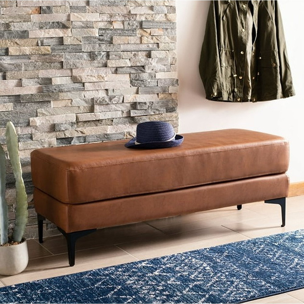 Lennie Bench, Brown