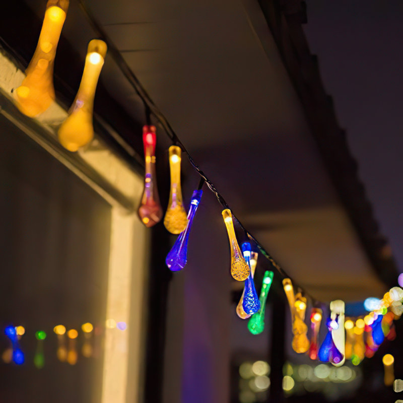 Les guirlandes de lumières solaires Holiday Aisle®, les guirlandes lumineuses extérieures imperméables de 13 pi et 30 lumières à DEL, conviennent aux fêtes de Noël, d'Halloween et autres (paquet de 2)